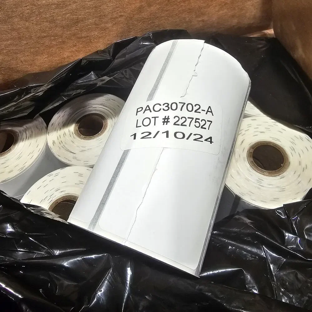 -5600- 4x6 Direct Thermal w/ Sensor Bar 40 Rolls 140 Labesls/roll PAC 30702 A